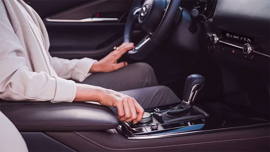 02_cx 30_gallery static desktop medium